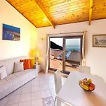 Degli Ulivi Apartment *
